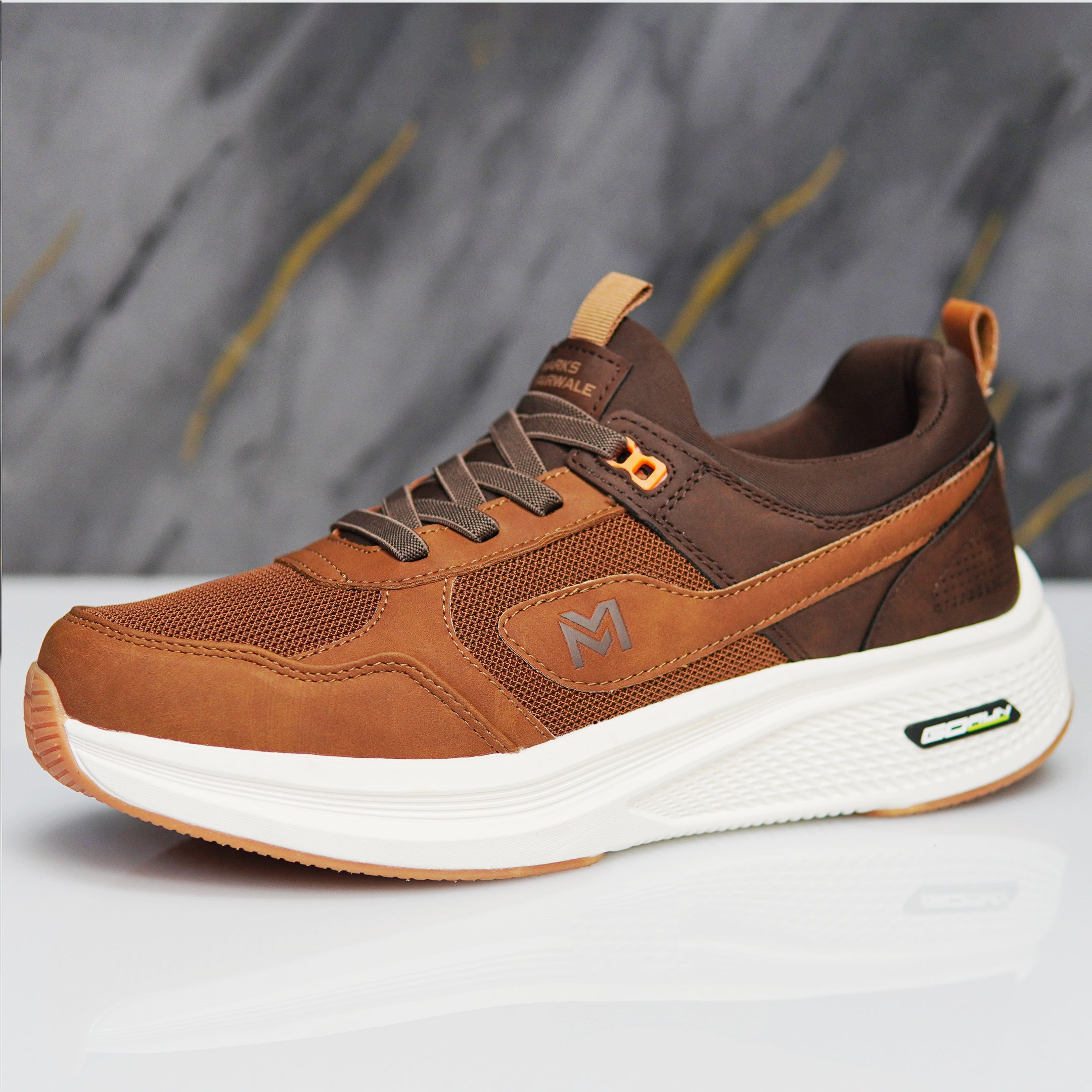 MF Skechers GO RUN: Max Cushioning & Air-Cooled Memory Insole – Shop in Pakistan - 2417 - STEP EXPO