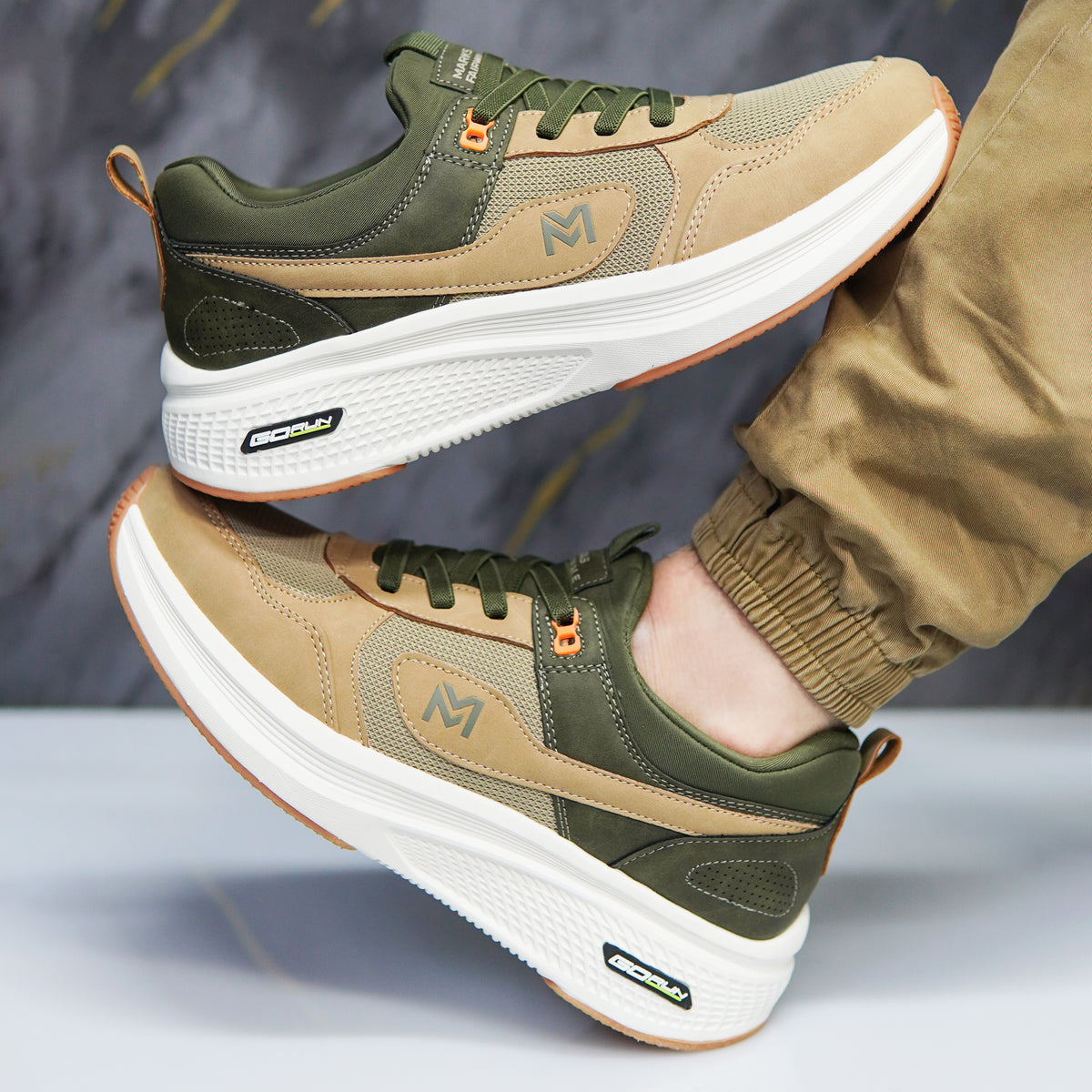 MF Skechers GO RUN: Max Cushioning & Air-Cooled Memory Insole – Shop in Pakistan - 2417 - STEP EXPO