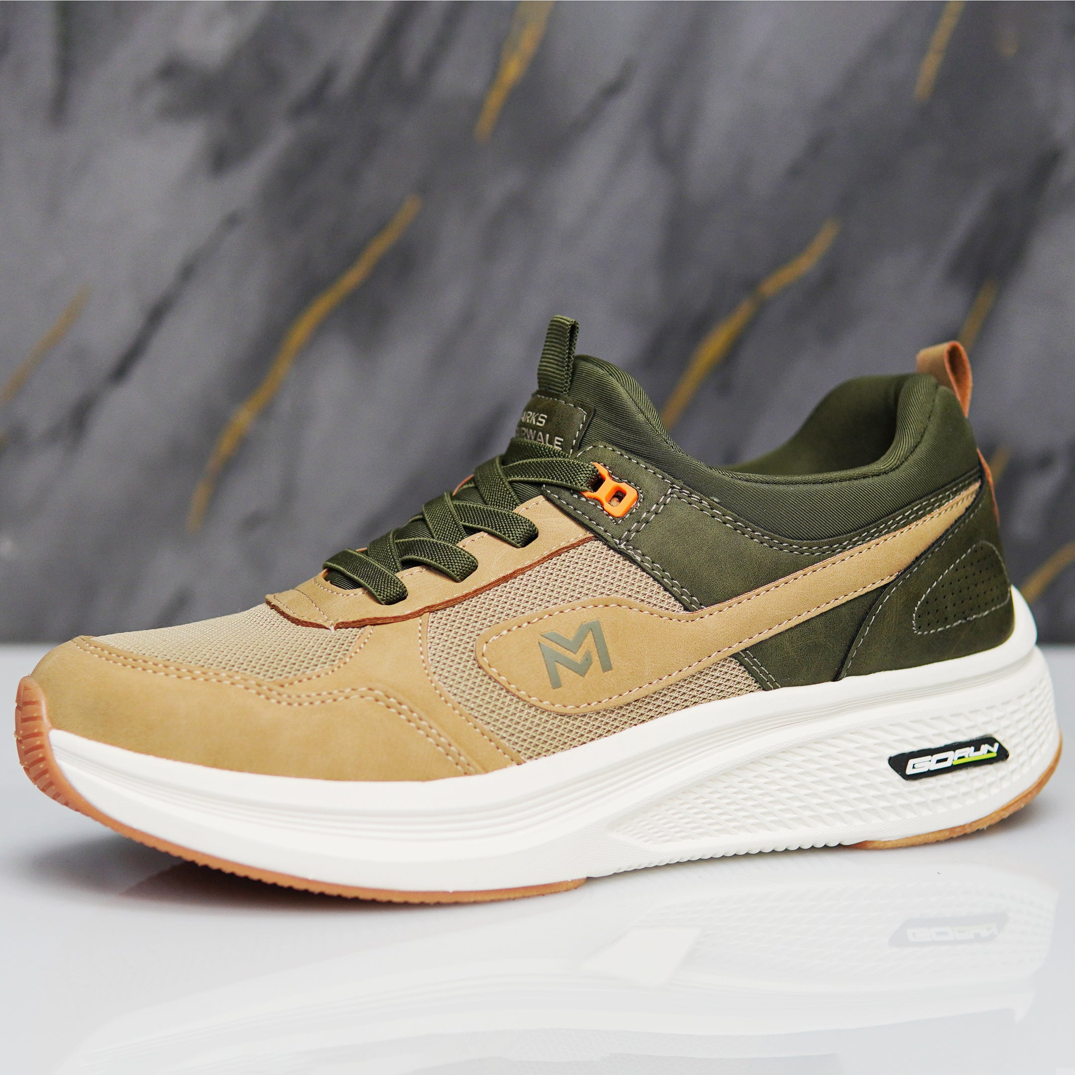 MF Skechers GO RUN: Max Cushioning & Air-Cooled Memory Insole – Shop in Pakistan - 2417 - STEP EXPO